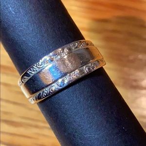 Vintage TOWLE Sterling Silver Ring Sz 7.5